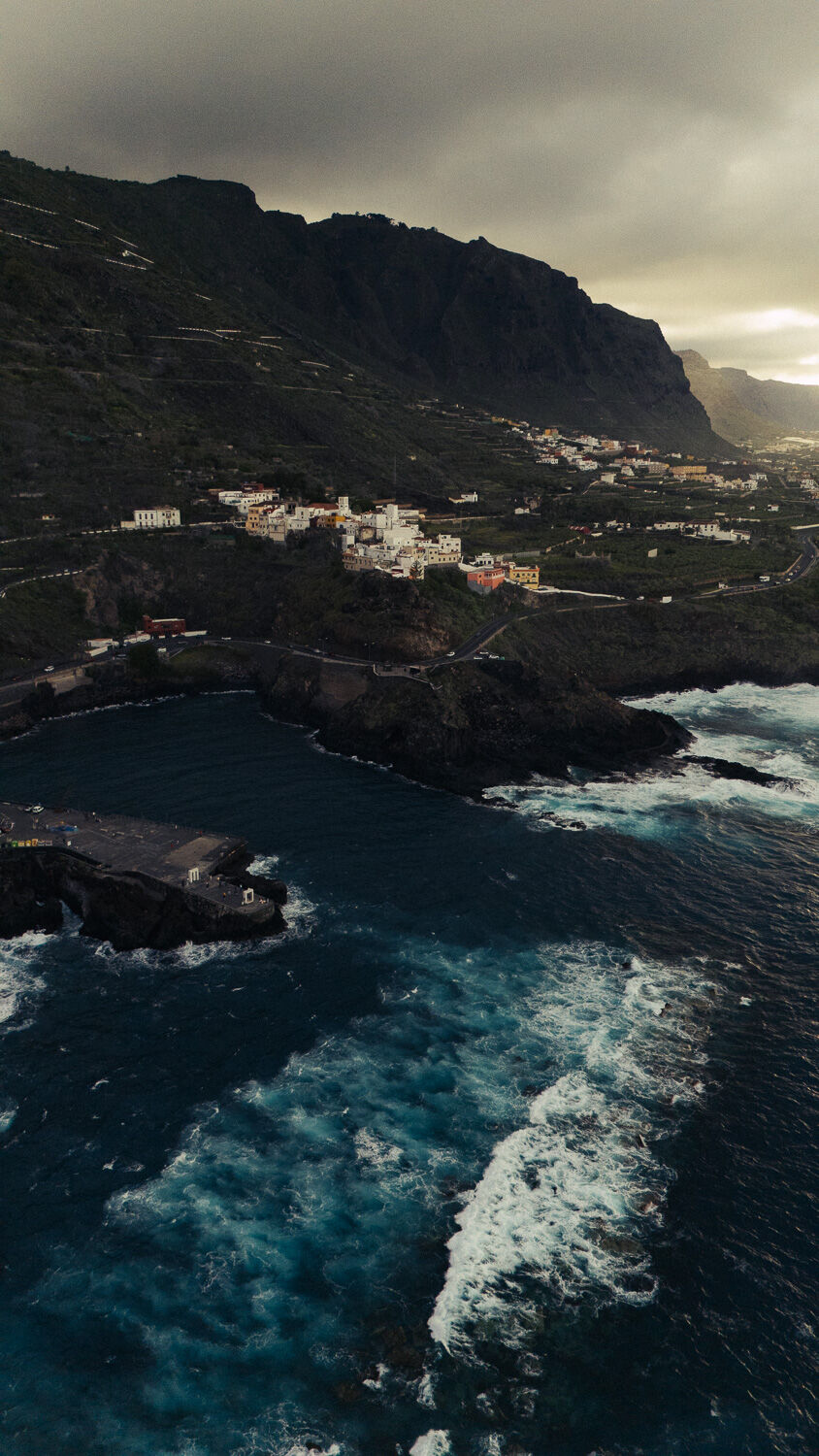 Atlantik · Teneriffa — Coast Editorial